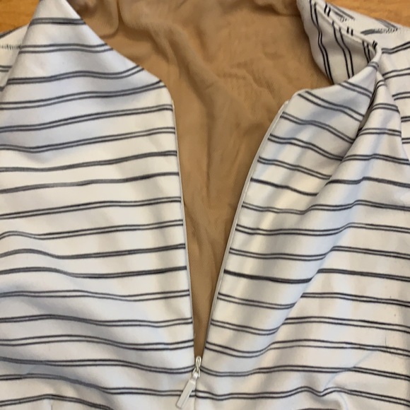 Lululemon striped shirt mesh back - Picture 2 of 4